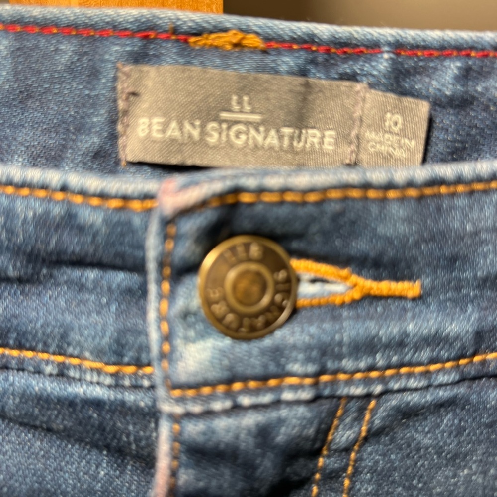 L.L.Bean Signature denim Jean shorts